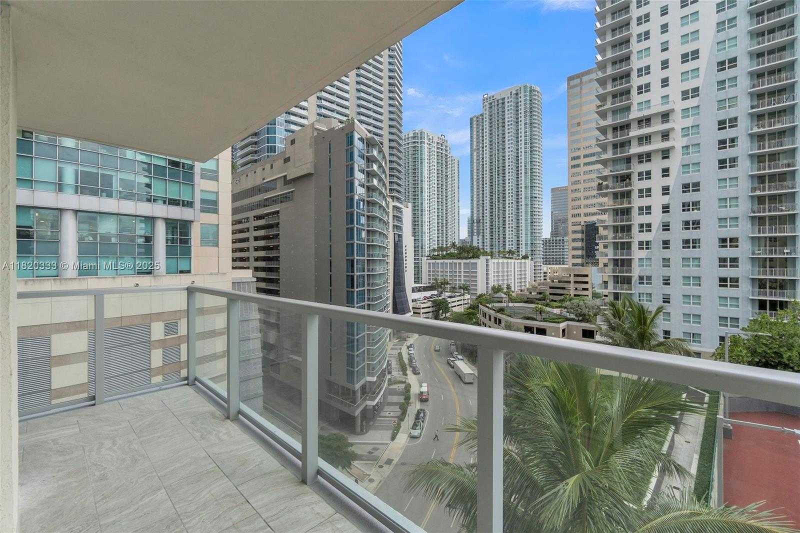 Small Image of 1155 BRICKELL BAY DR #1002, Miami Number 40