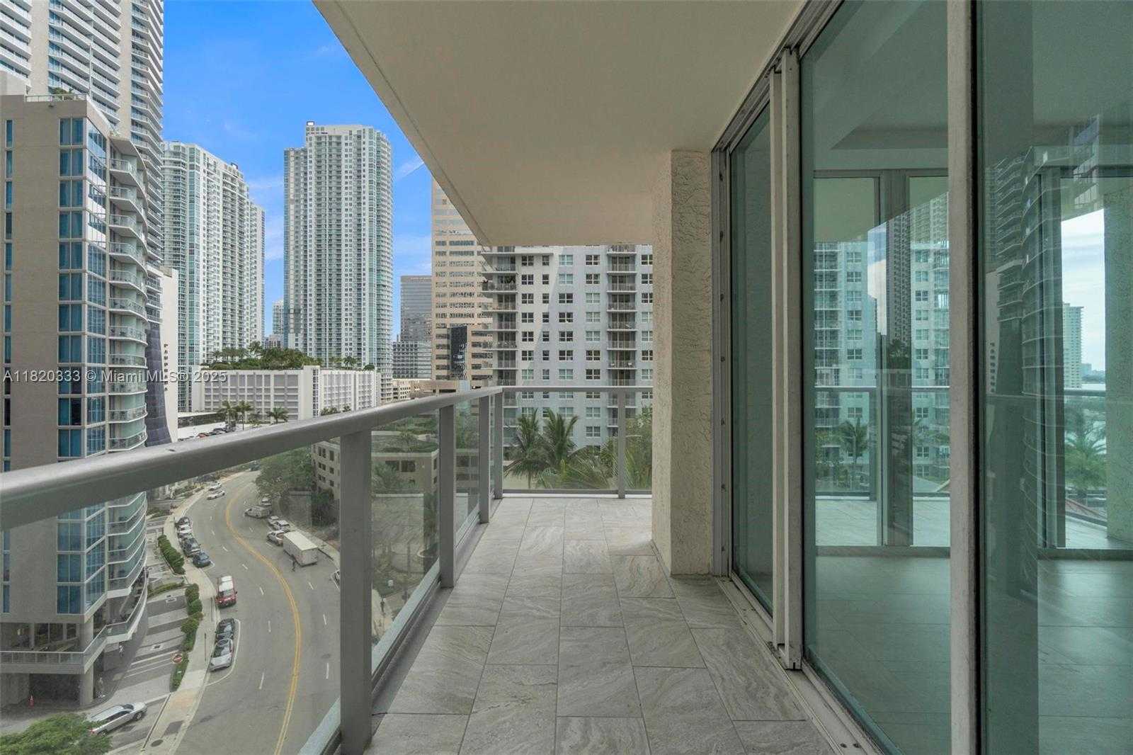 Small Image of 1155 BRICKELL BAY DR #1002, Miami Number 43