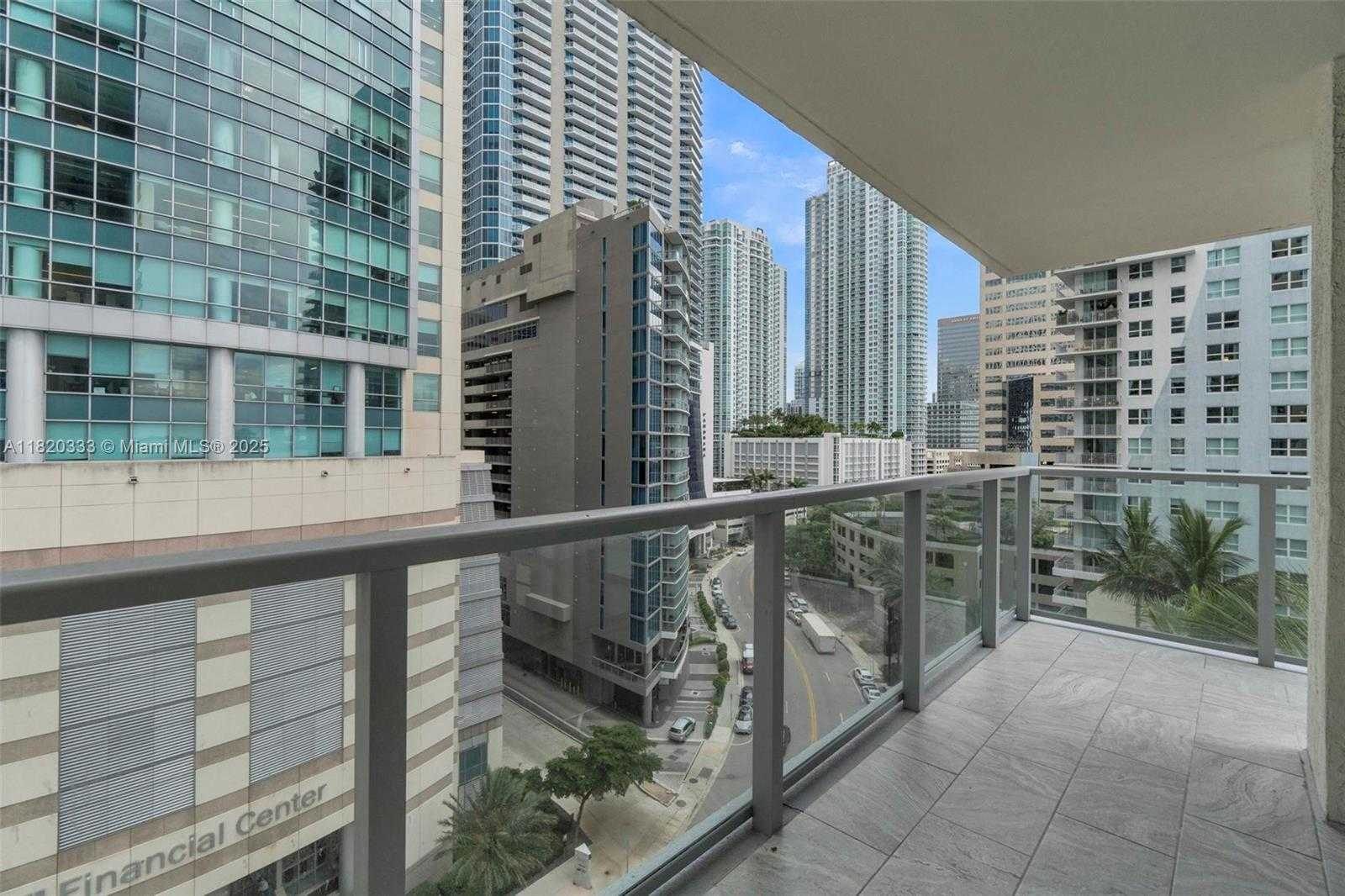 Small Image of 1155 BRICKELL BAY DR #1002, Miami Number 44