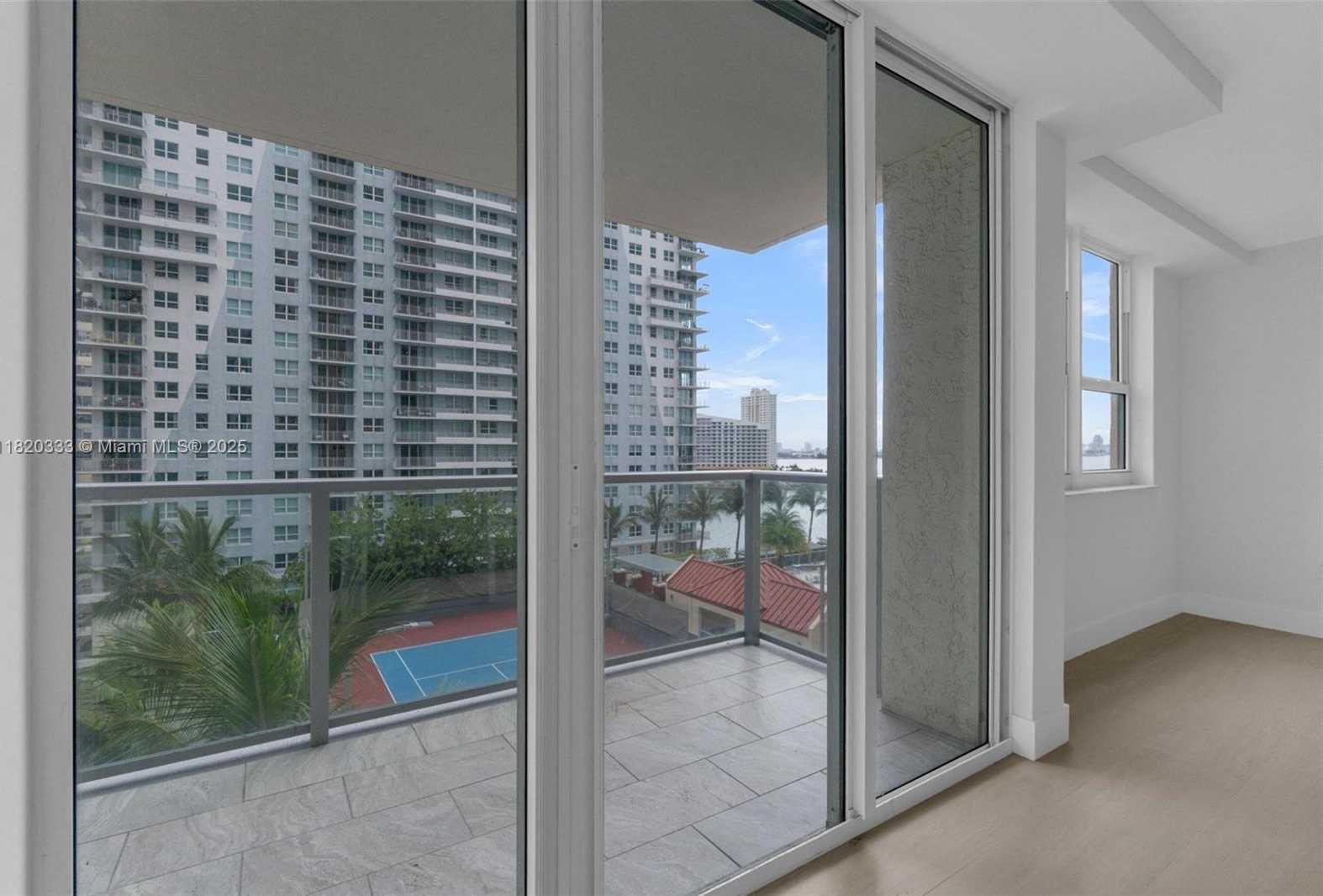 Small Image of 1155 BRICKELL BAY DR #1002, Miami Number 45