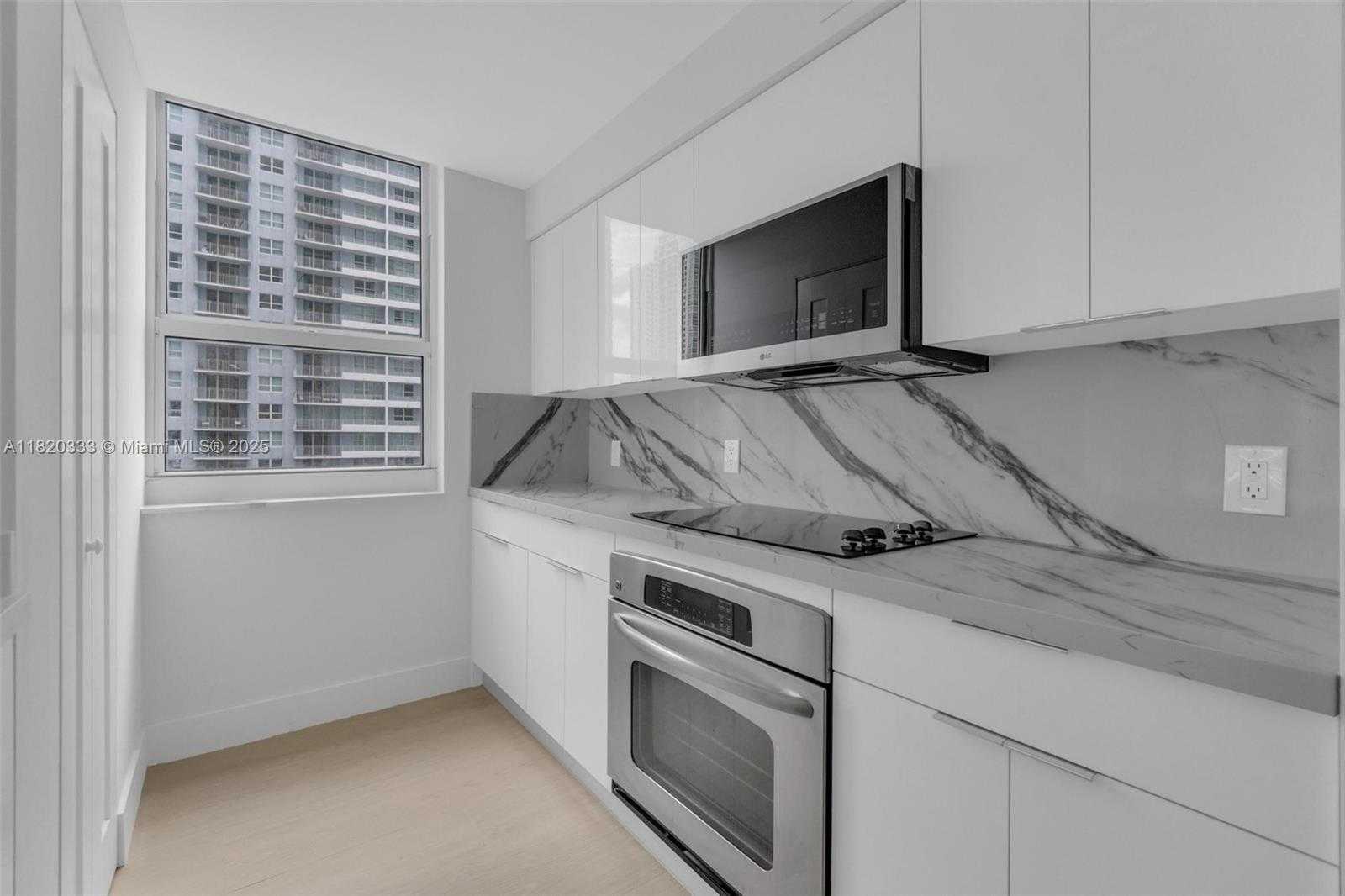 Small Image of 1155 BRICKELL BAY DR #1002, Miami Number 5