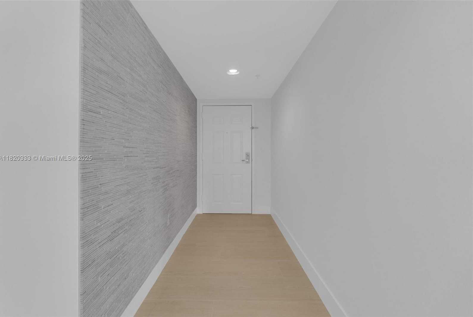 Small Image of 1155 BRICKELL BAY DR #1002, Miami Number 8
