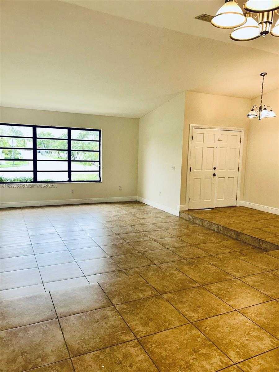 Small Image of 13365 SOUTH WEST 1ST TER, Miami Number 6
