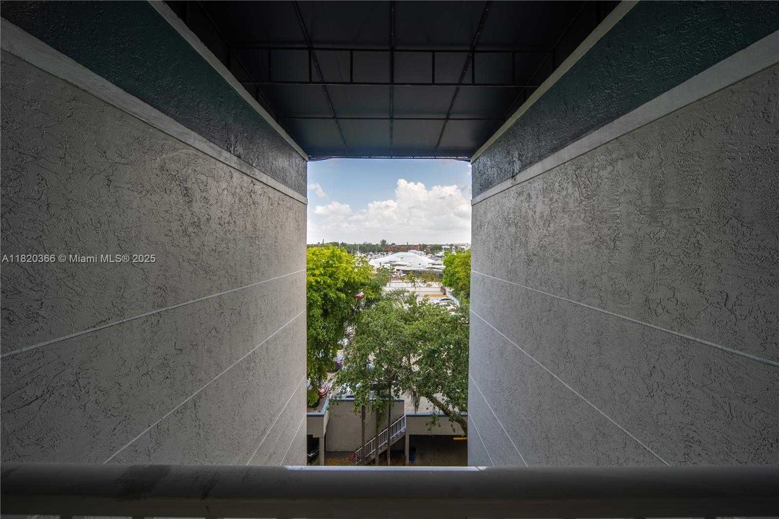 Small Image of 1720 NORTH WEST N RIVER DR #613, Miami Number 13