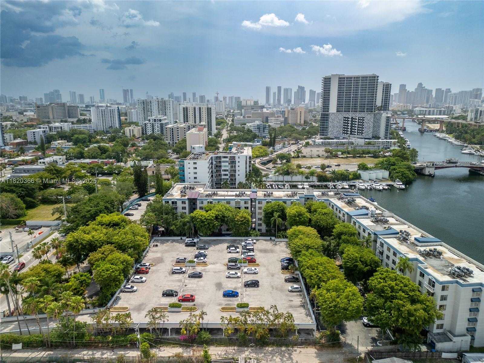 Small Image of 1720 NORTH WEST N RIVER DR #613, Miami Number 25