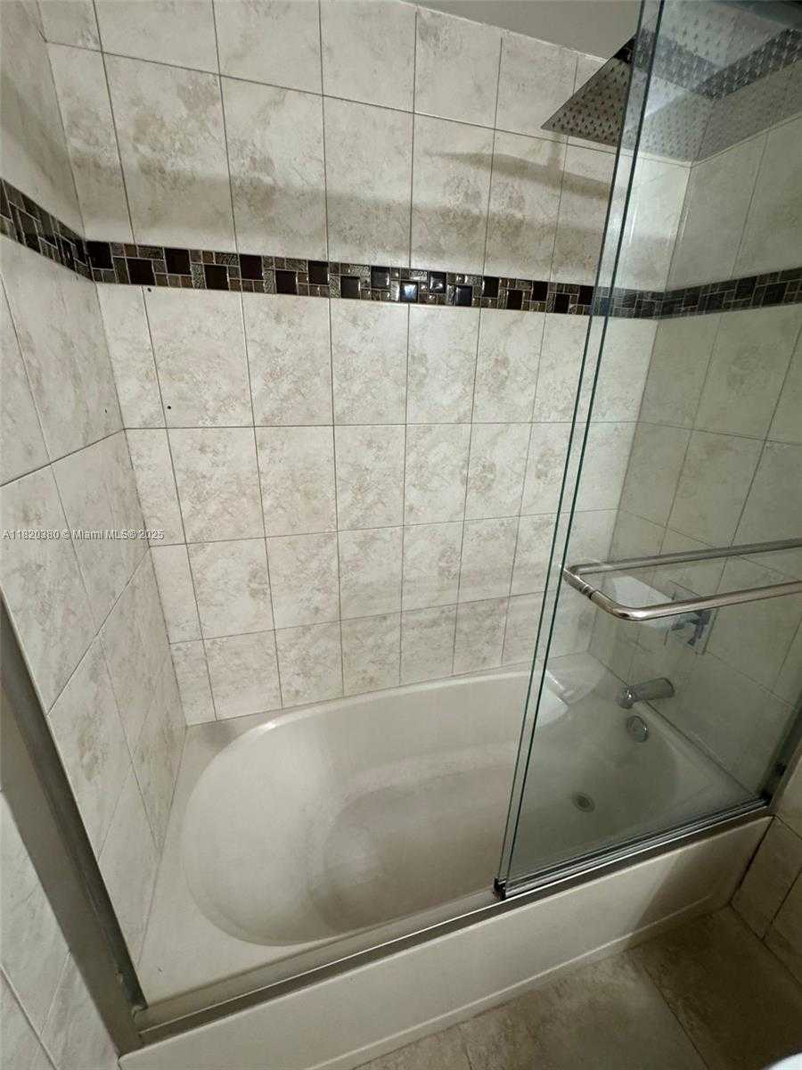 Small Image of 6195 NORTH WEST 186TH ST #116, Hialeah Number 14