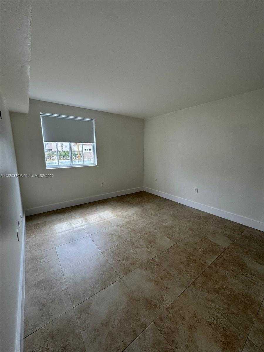 Small Image of 6195 NORTH WEST 186TH ST #116, Hialeah Number 8