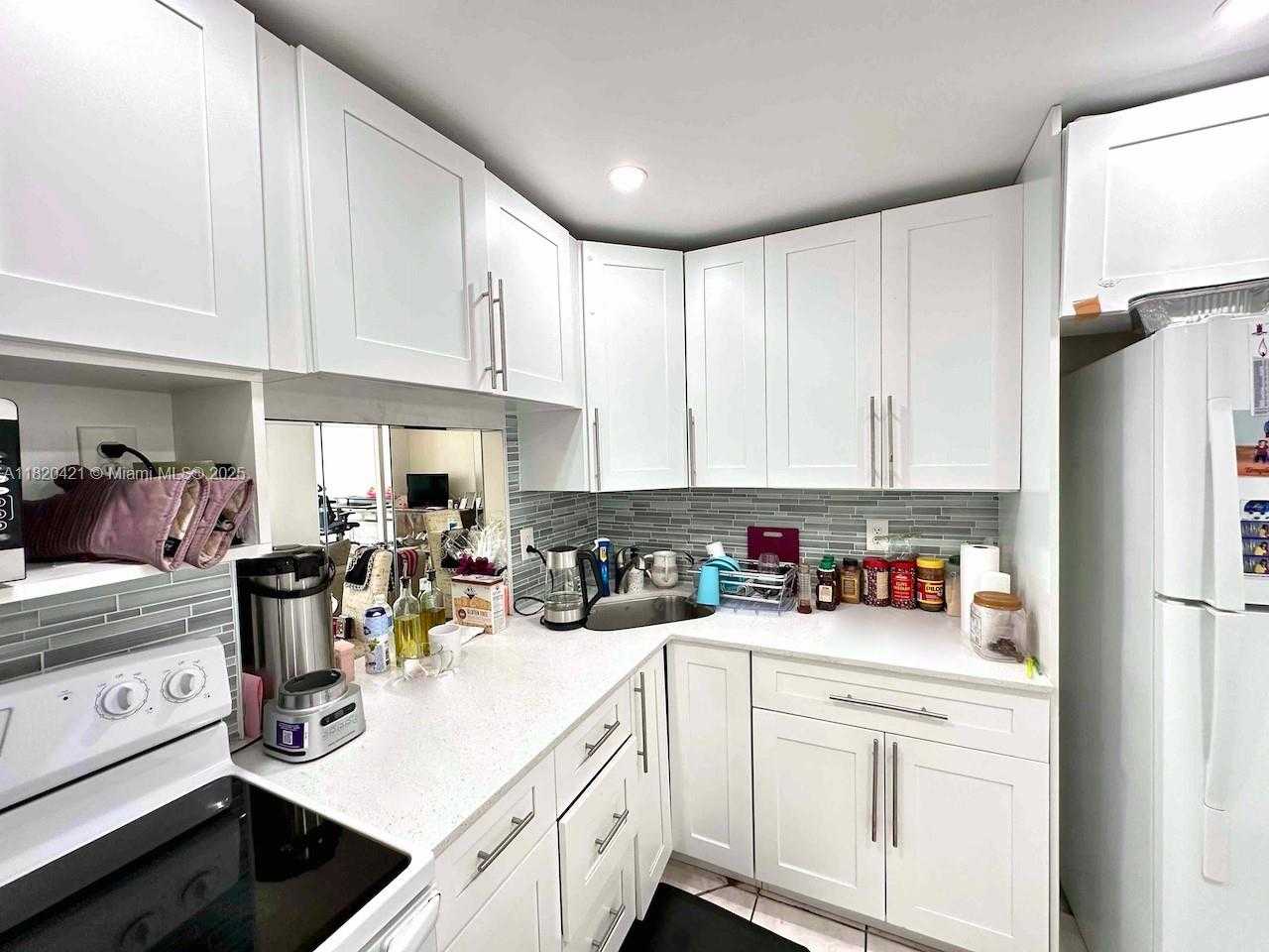 Small Image of 601 THREE ISLANDS BLVD #210, Hallandale Beach Number 6