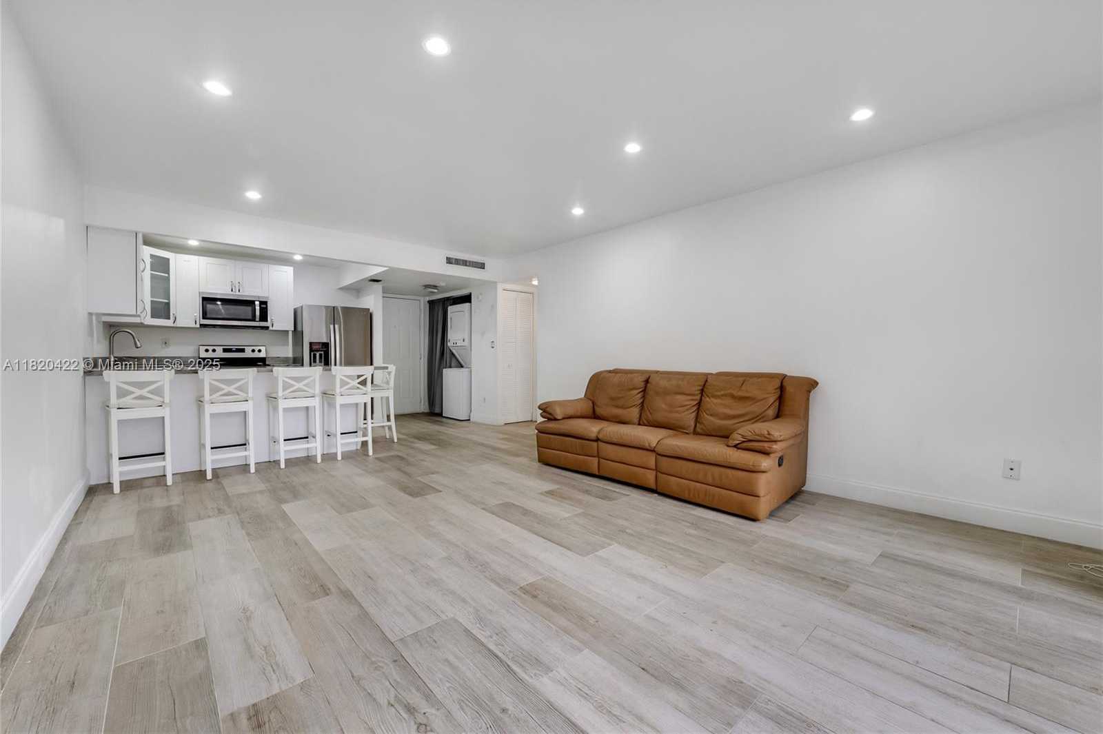Small Image of 9301 SOUTH WEST 92ND AVE #A116, Miami Number 4