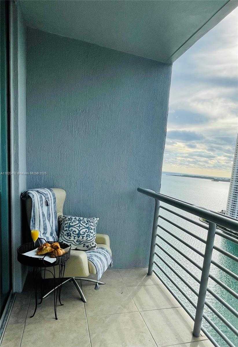 Small Image of 325 SOUTH BISCAYNE BLVD #2615, Miami Number 13