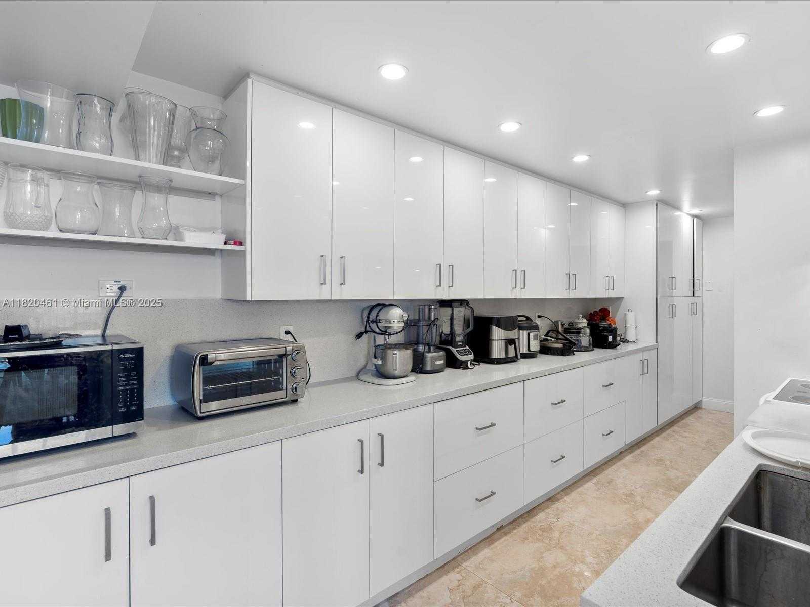 Small Image of 20335 WEST COUNTRY CLUB DR #2005, Aventura Number 18