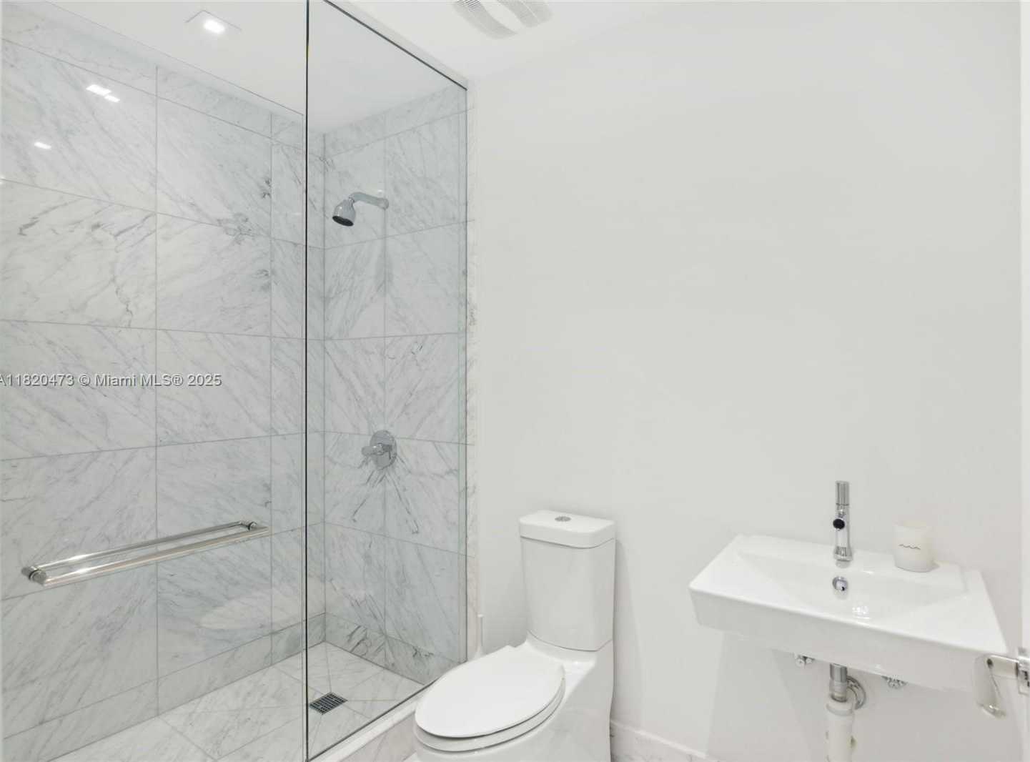 Small Image of 16901 COLLINS AVE #1603, Sunny Isles Beach Number 27