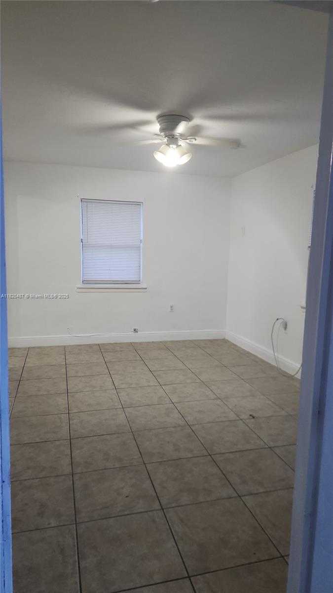 Small Image of 1842 JOHNSON ST #3, Hollywood Number 3