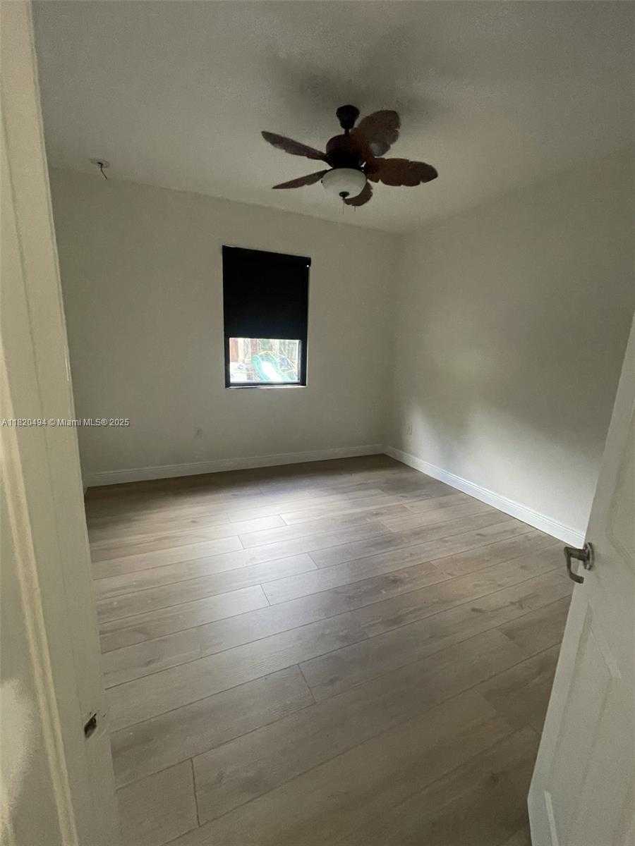 Small Image of 3530 SOUTH EAST 4TH ST, Homestead Number 9