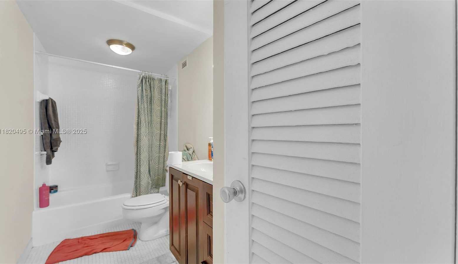 Small Image of 2899 COLLINS AVE #702, Miami Beach Number 13