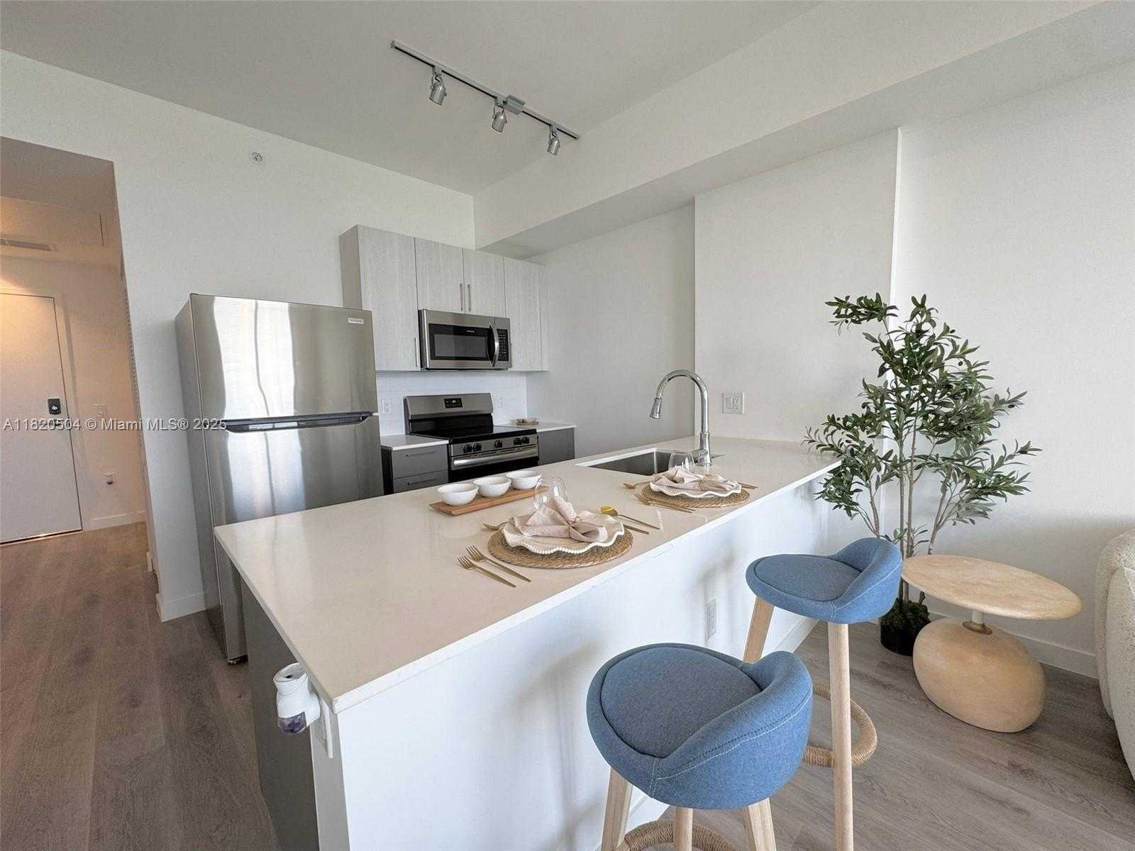 Small Image of 1642 NORTH EAST 1ST AVE #1607, Miami Number 4