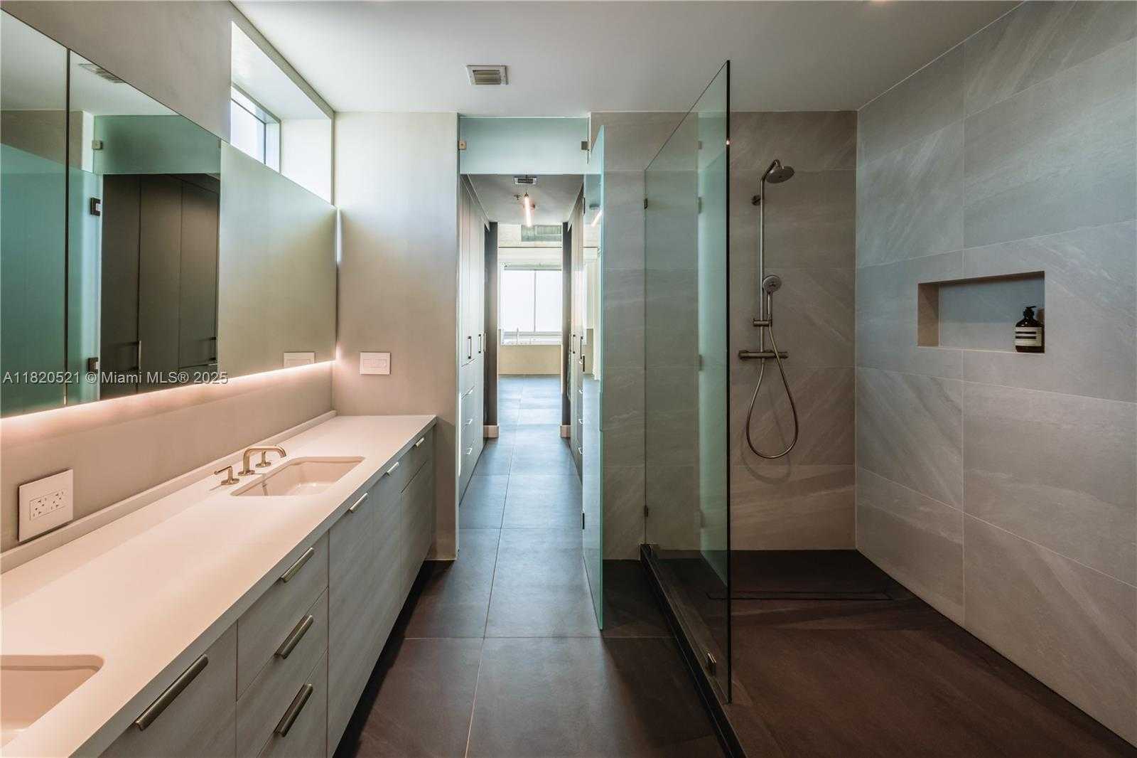 Small Image of 7934 WEST DR #1401, North Bay Village Number 17