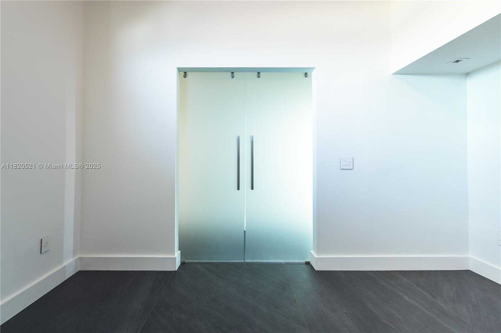 Small Image of 7934 WEST DR #1401, North Bay Village Number 8