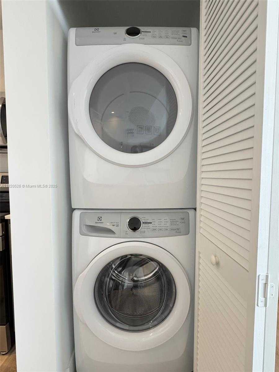 Small Image of 1642 NORTH EAST 1ST AVE #2303, Miami Number 12