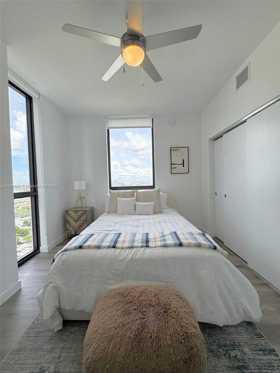 Small Image of 1642 NORTH EAST 1ST AVE #2303, Miami Number 9