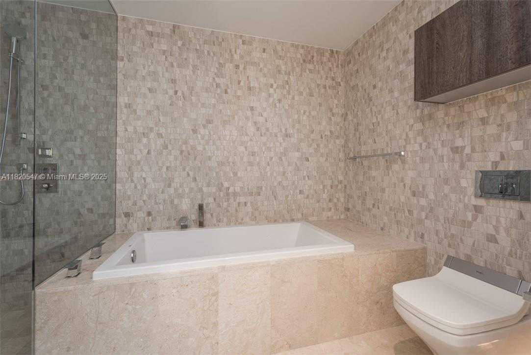 Small Image of 68 SOUTH EAST 6 STREET #2212, Miami Number 11