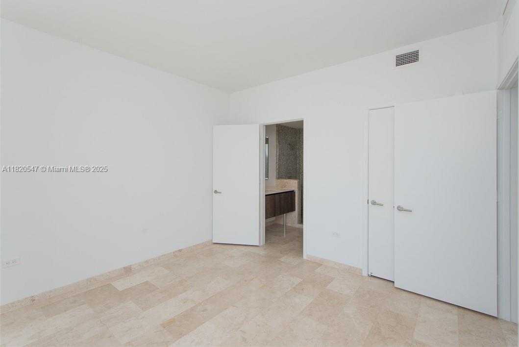 Small Image of 68 SOUTH EAST 6 STREET #2212, Miami Number 15