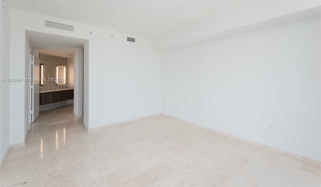 Small Image of 68 SOUTH EAST 6 STREET #2212, Miami Number 9