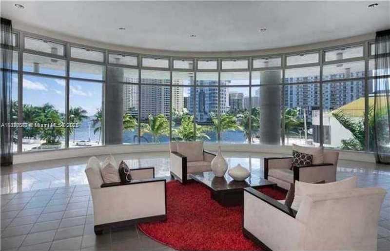 Small Image of 300 SOUTH BISCAYNE BLVD #T-3103, Miami Number 14