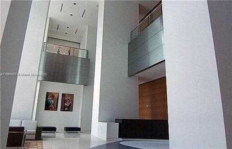 Small Image of 300 SOUTH BISCAYNE BLVD #T-3103, Miami Number 15