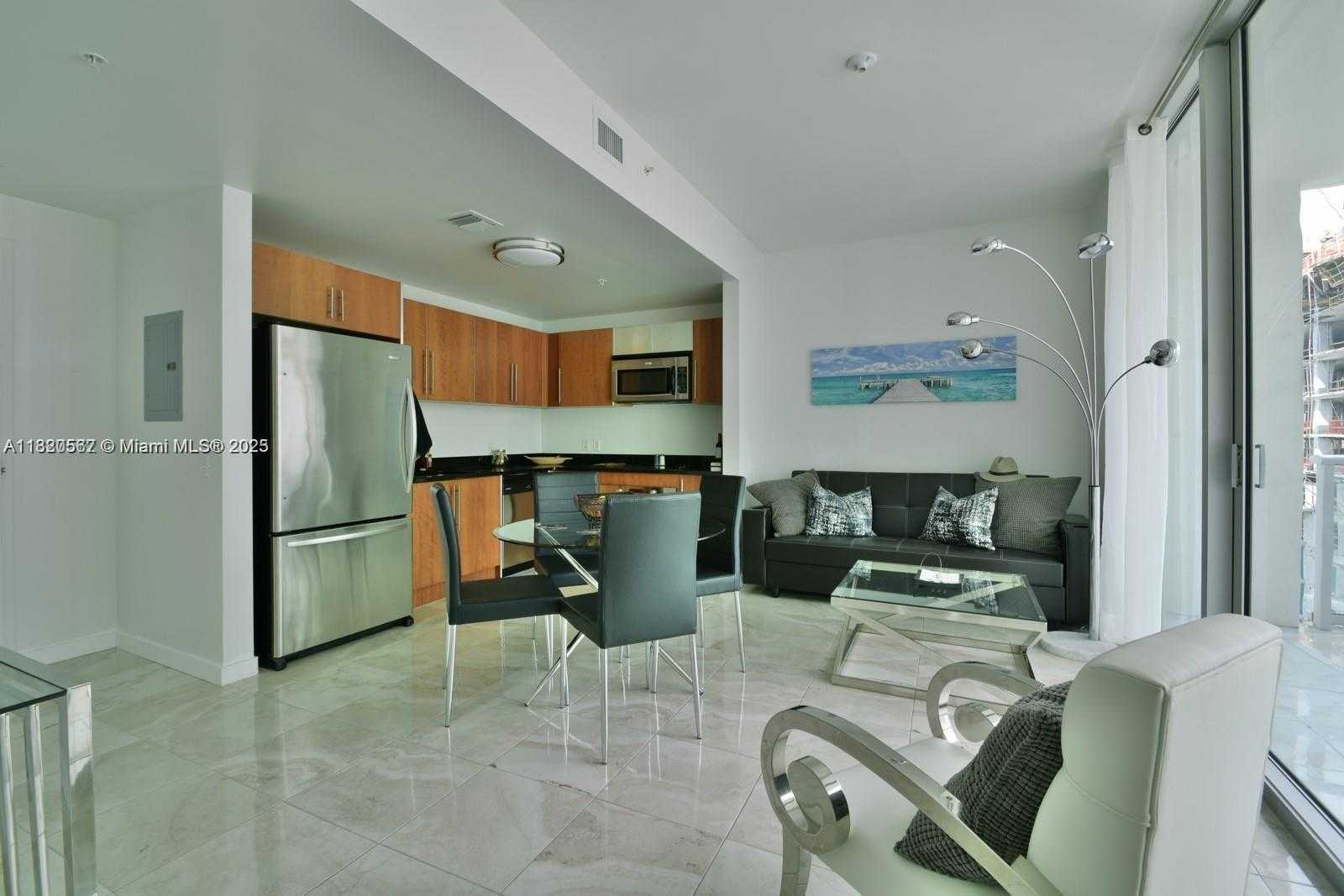 Small Image of 300 SOUTH BISCAYNE BLVD #T-3103, Miami Number 7