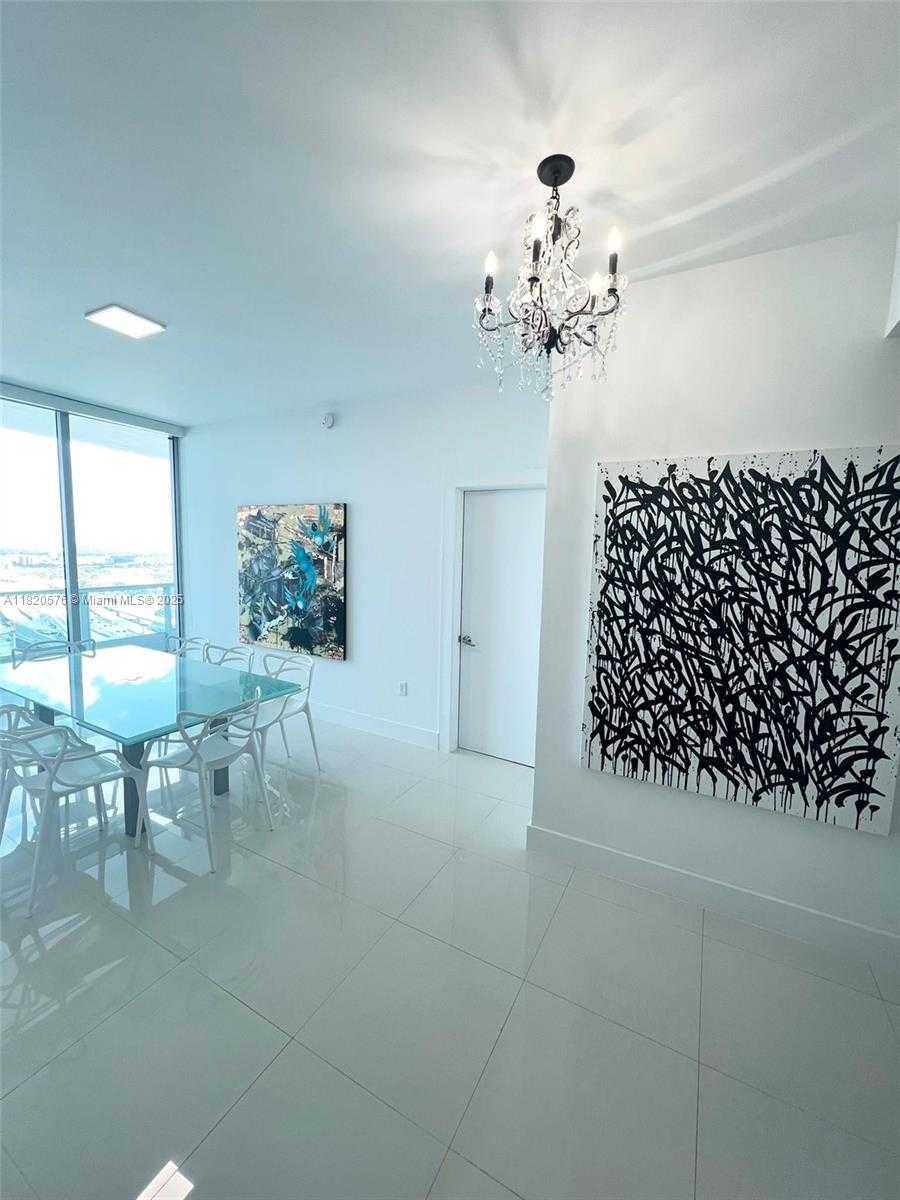 Small Image of 900 BISCAYNE BLVD #3309, Miami Number 2