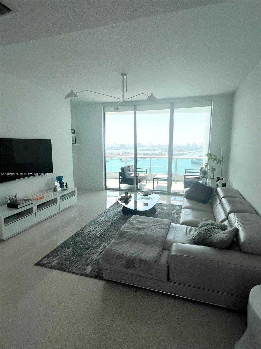 Small Image of 900 BISCAYNE BLVD #3309, Miami Number 9