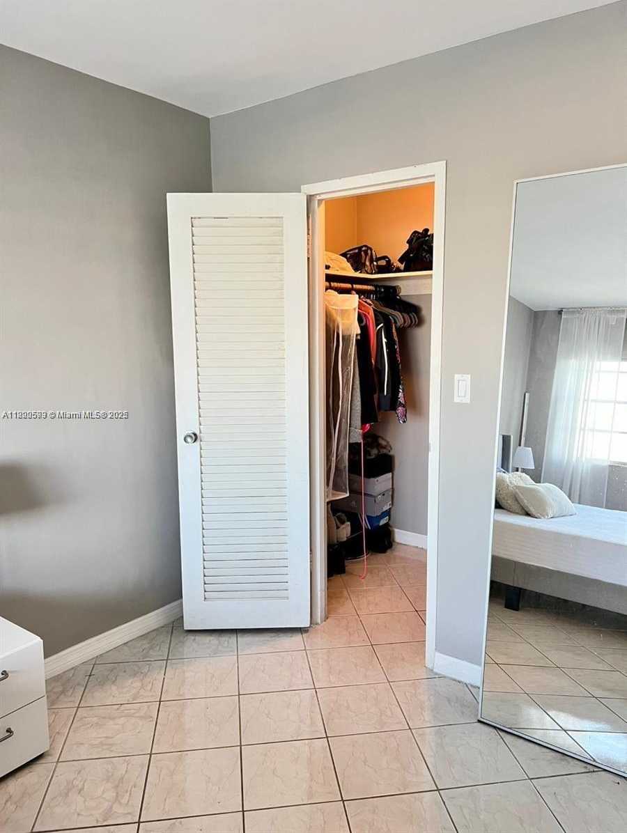 Small Image of 1865 79TH ST CSWY #8G, North Bay Village Number 18