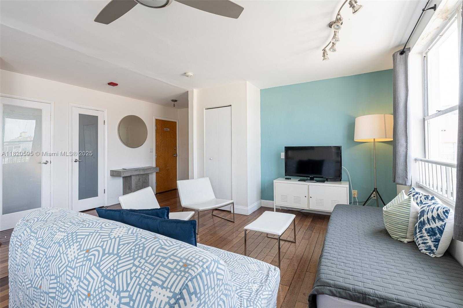 Small Image of 420 15TH ST #307, Miami Beach Number 9