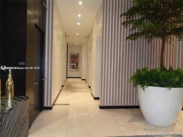 Small Image of 45 SOUTH WEST 9TH ST #3009, Miami Number 11