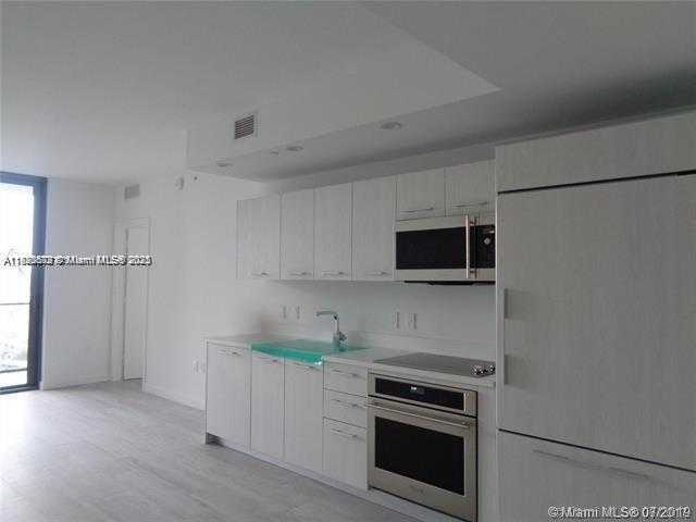 Small Image of 45 SOUTH WEST 9TH ST #3009, Miami Number 4