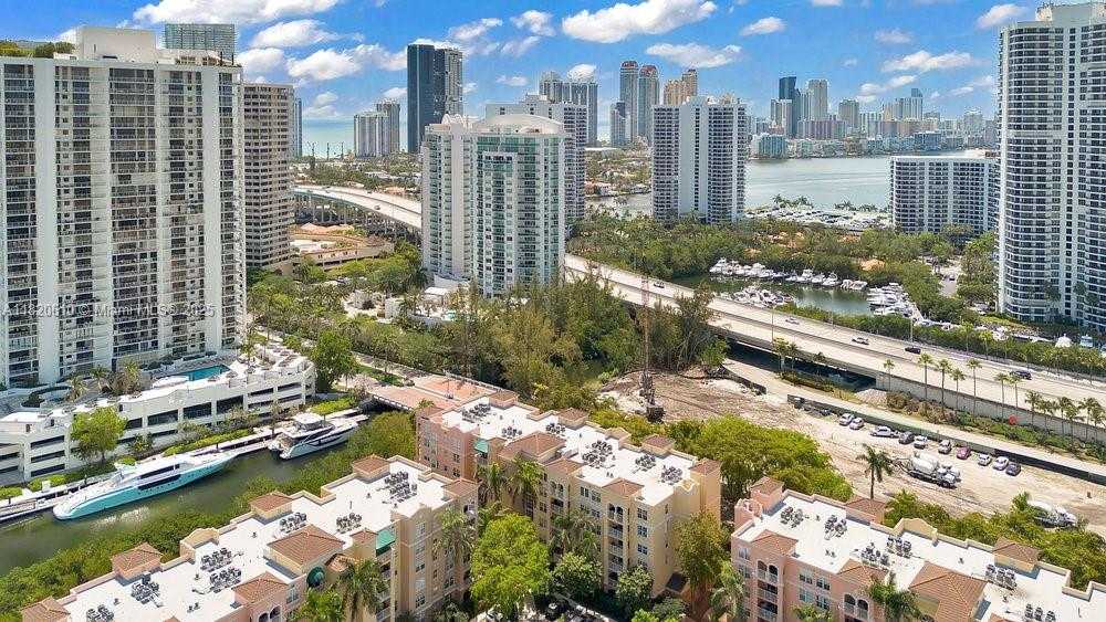 Small Image of 19555 E Country Club Dr, Aventura, FL 33180, USA Number 19