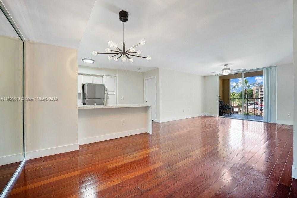 Small Image of 19555 E Country Club Dr, Aventura, FL 33180, USA Number 32