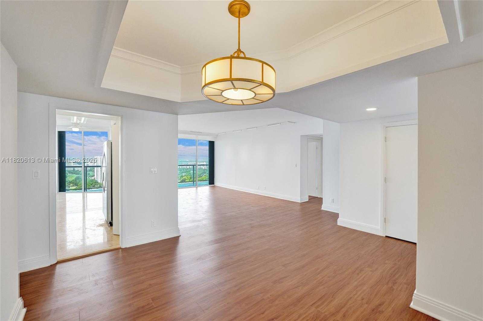 Small Image of 20281 EAST COUNTRY CLUB DR #2303, Aventura Number 11