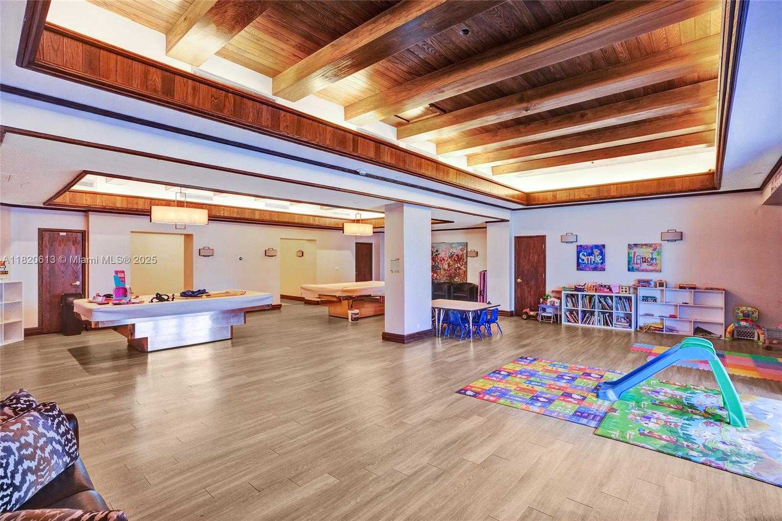Small Image of 20281 EAST COUNTRY CLUB DR #2303, Aventura Number 59