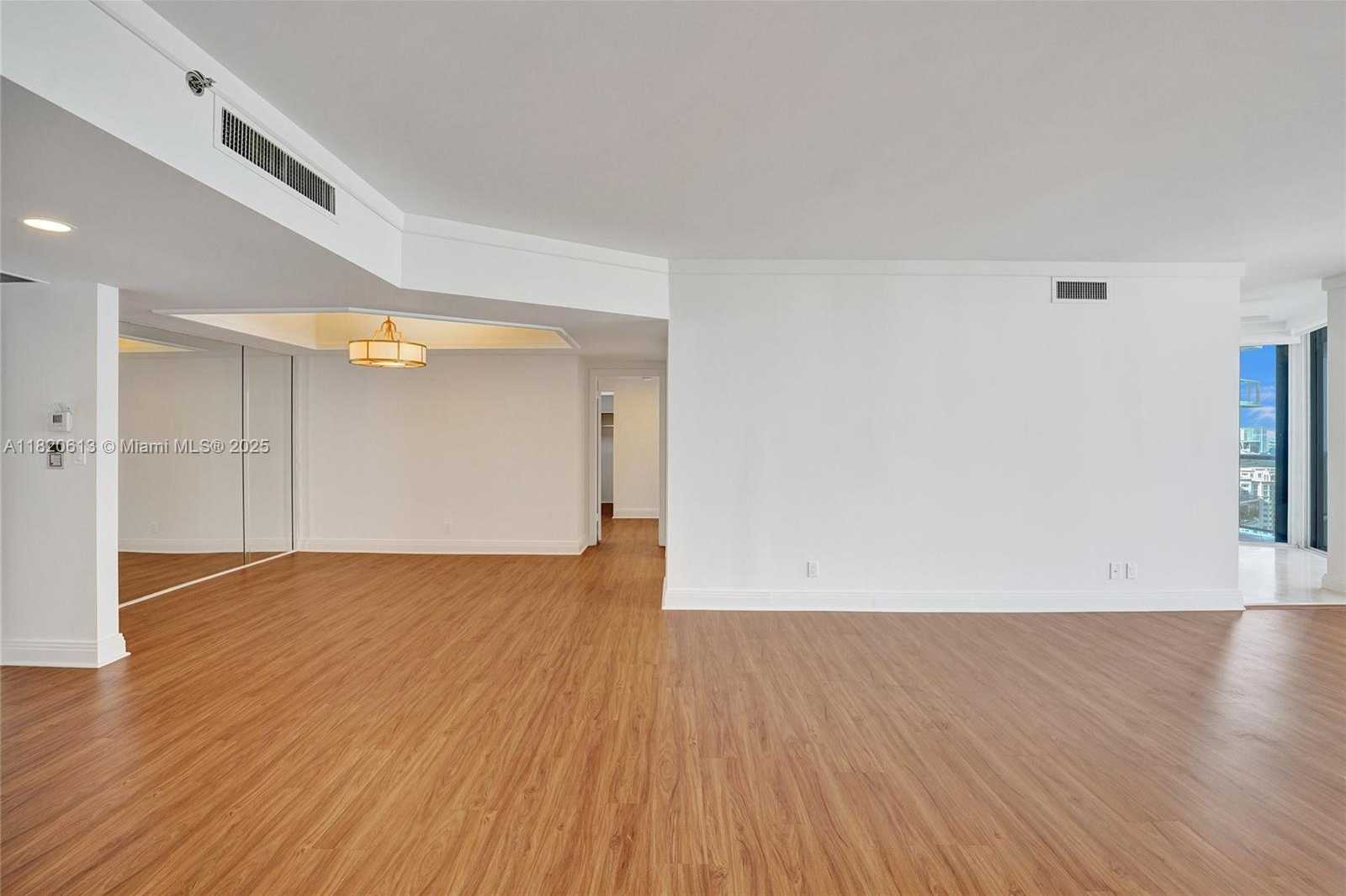 Small Image of 20281 EAST COUNTRY CLUB DR #2303, Aventura Number 8