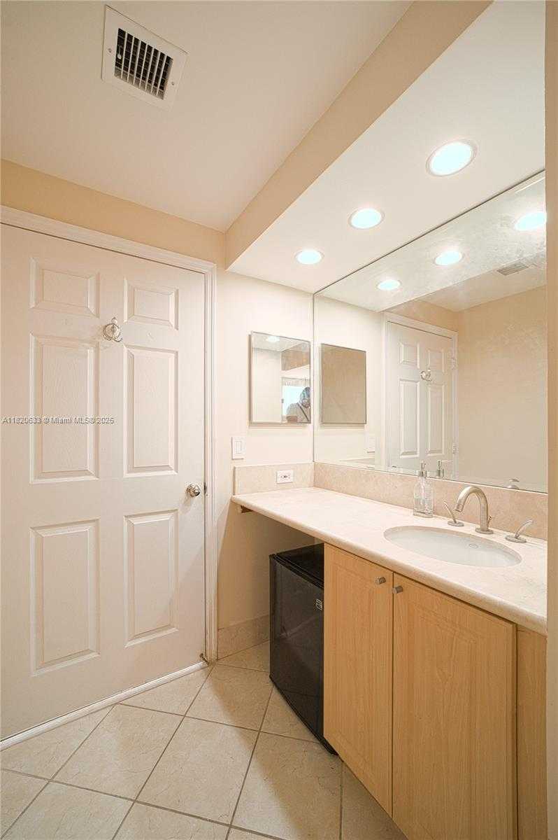 Small Image of 3255 NORTH EAST 184TH ST #12404, Aventura Number 14