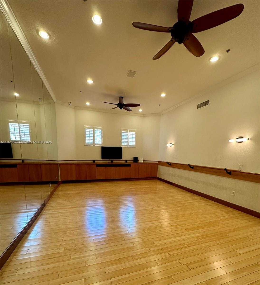 Small Image of 3255 NORTH EAST 184TH ST #12404, Aventura Number 32