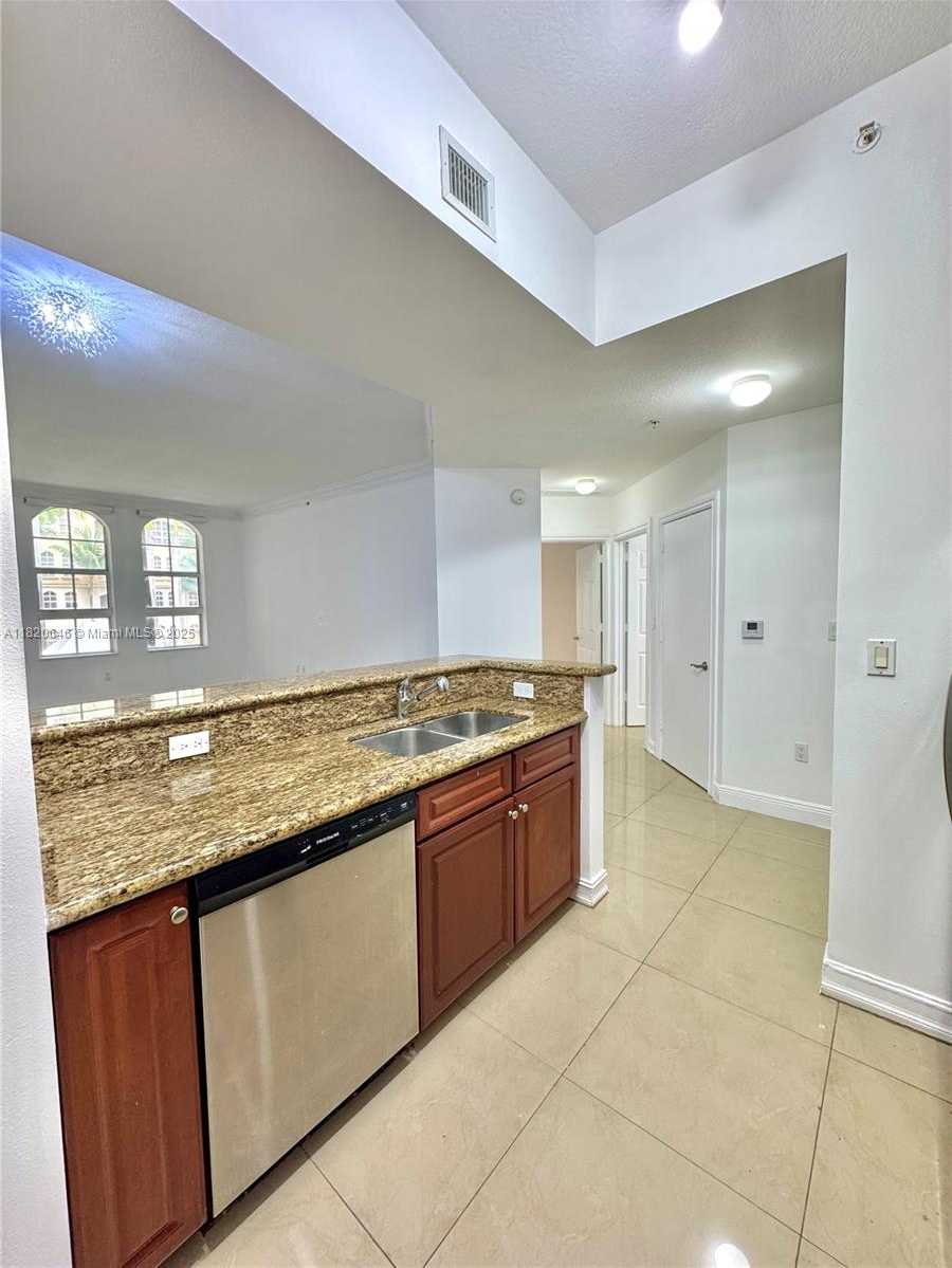 Small Image of 3001 NORTH EAST 185TH ST #238, Aventura Number 4