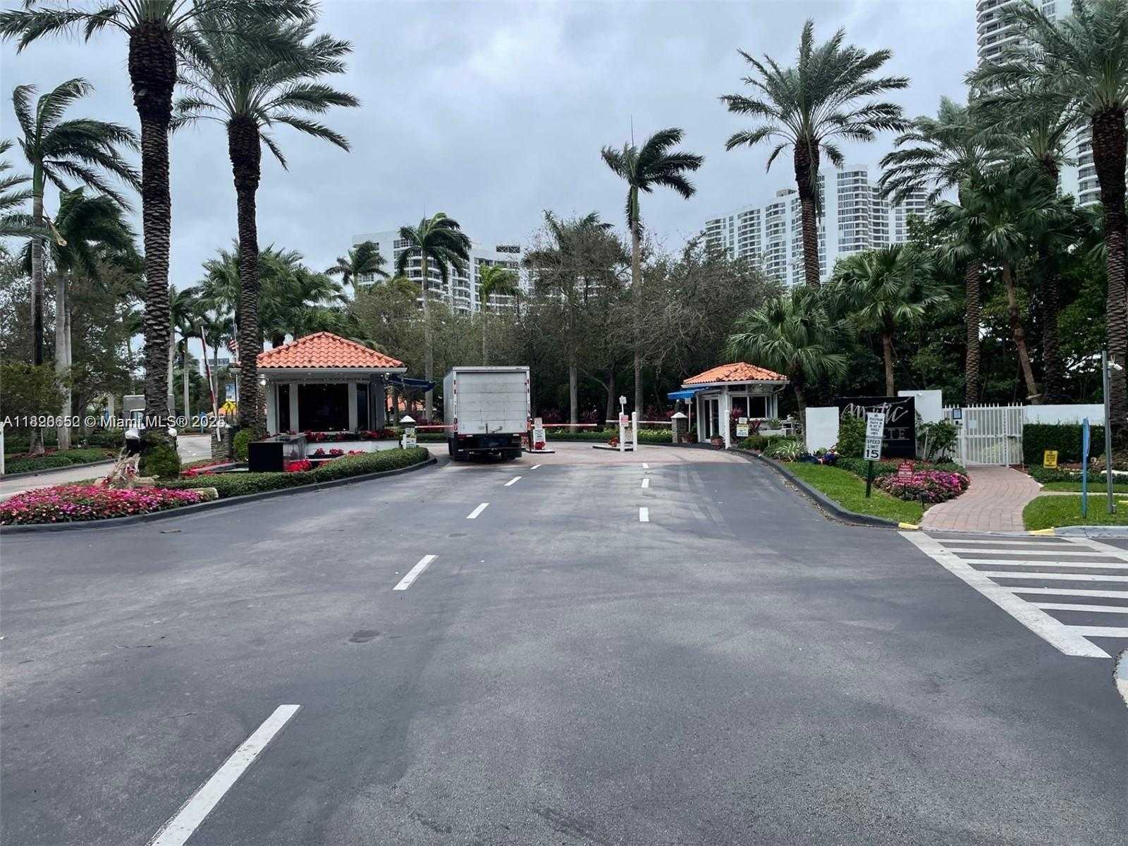 Small Image of 3530 MYSTIC POINTE DR #3104, Aventura Number 84