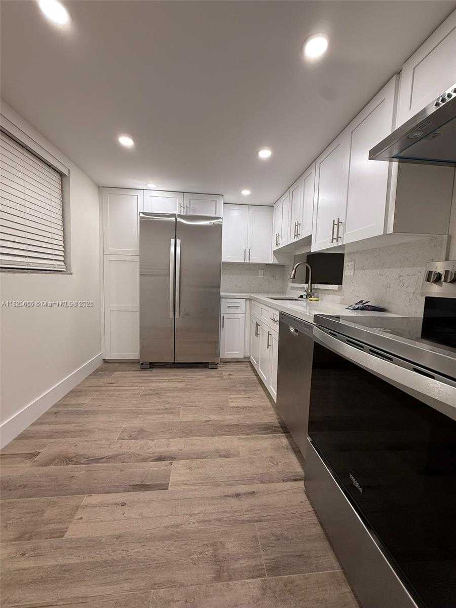 Small Image of 8625 NORTH WEST 8TH ST #205, Miami Number 5