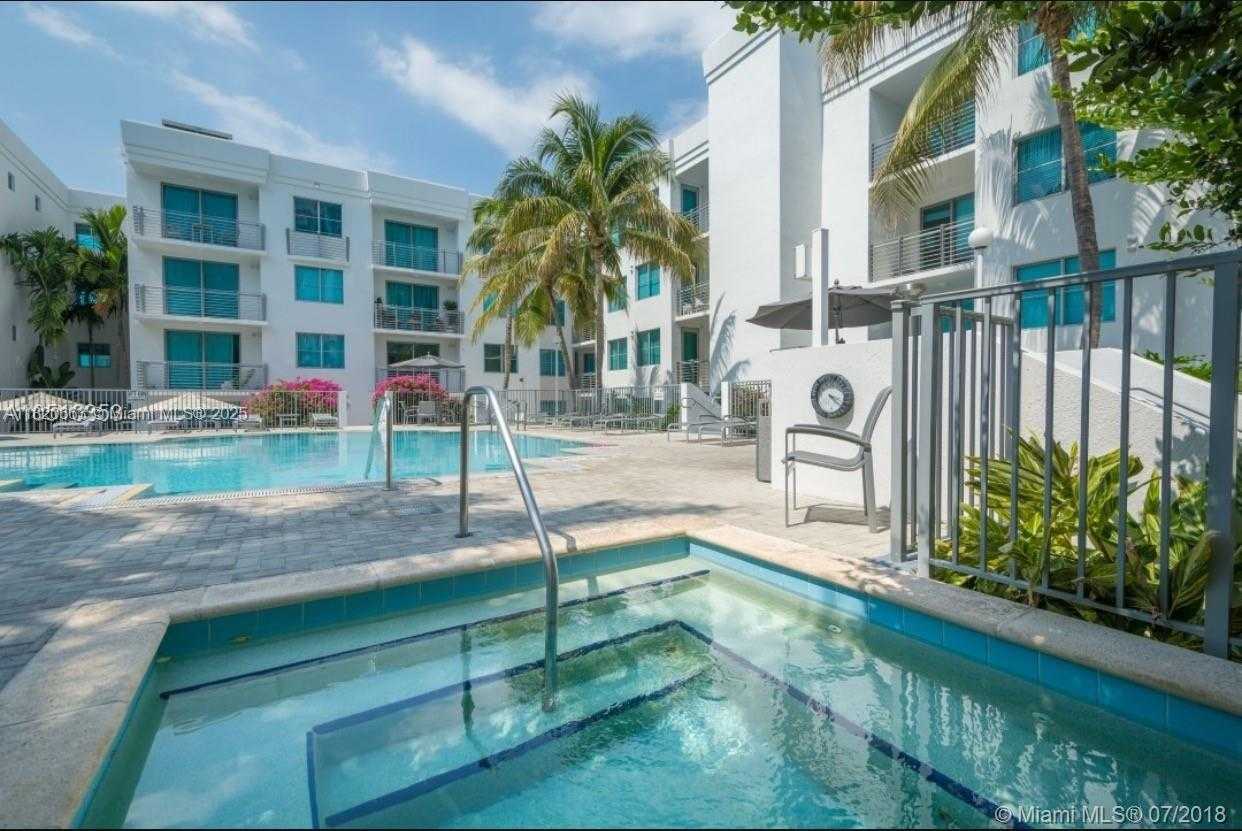Small Image of 110 WASHINGTON AVE #2313, Miami Beach Number 3