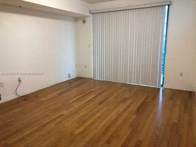 Small Image of 110 WASHINGTON AVE #2313, Miami Beach Number 8