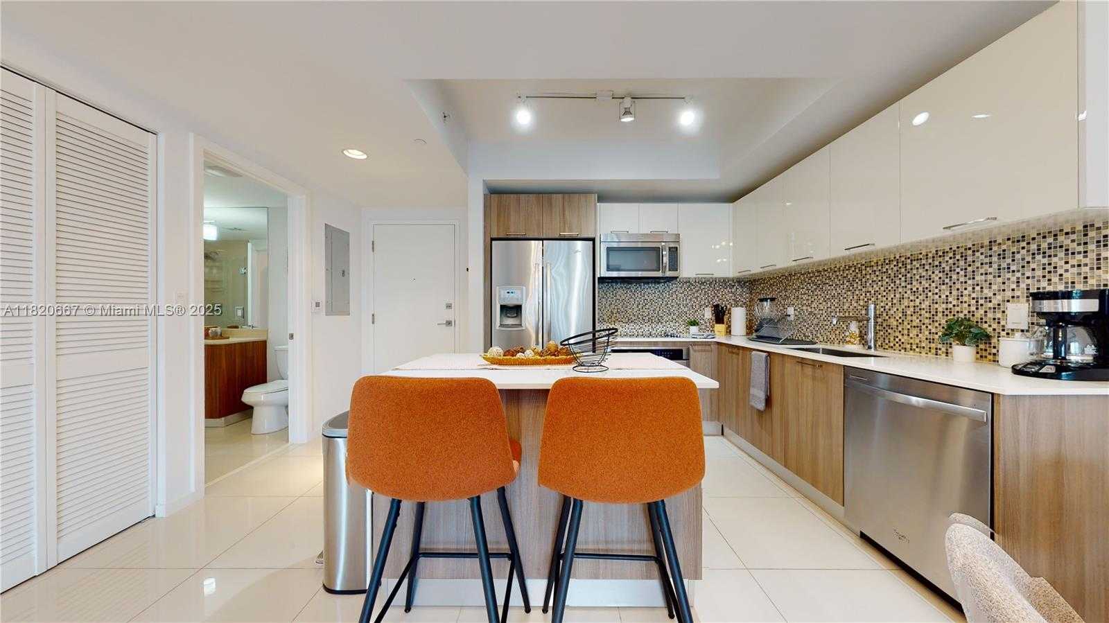Small Image of 5300 PASEO BLVD #1005, Doral Number 13