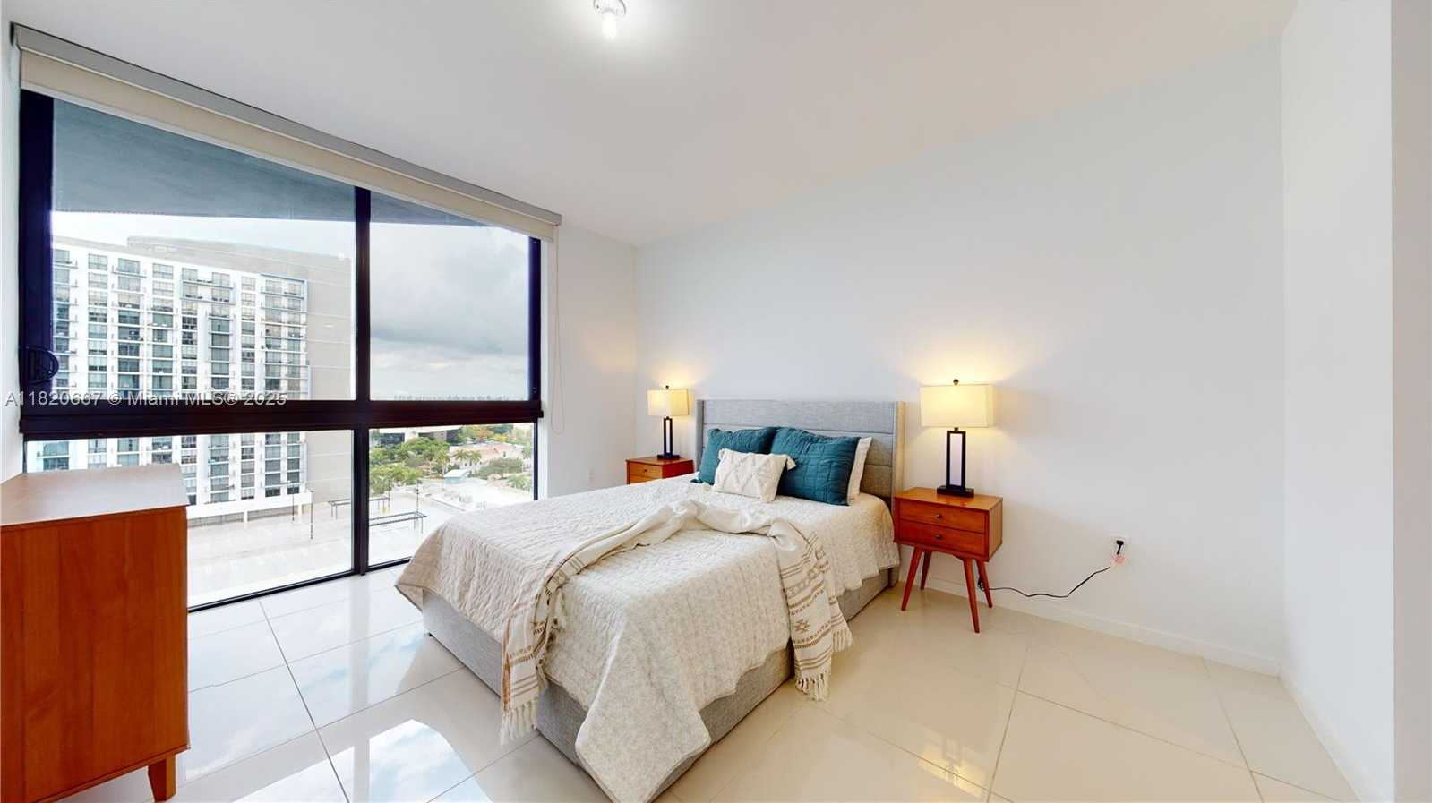 Small Image of 5300 PASEO BLVD #1005, Doral Number 19